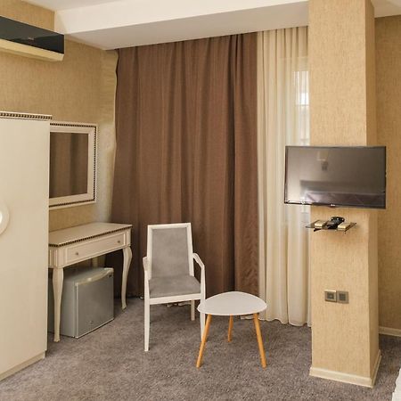 Maestro Hotel Баку Екстериор снимка