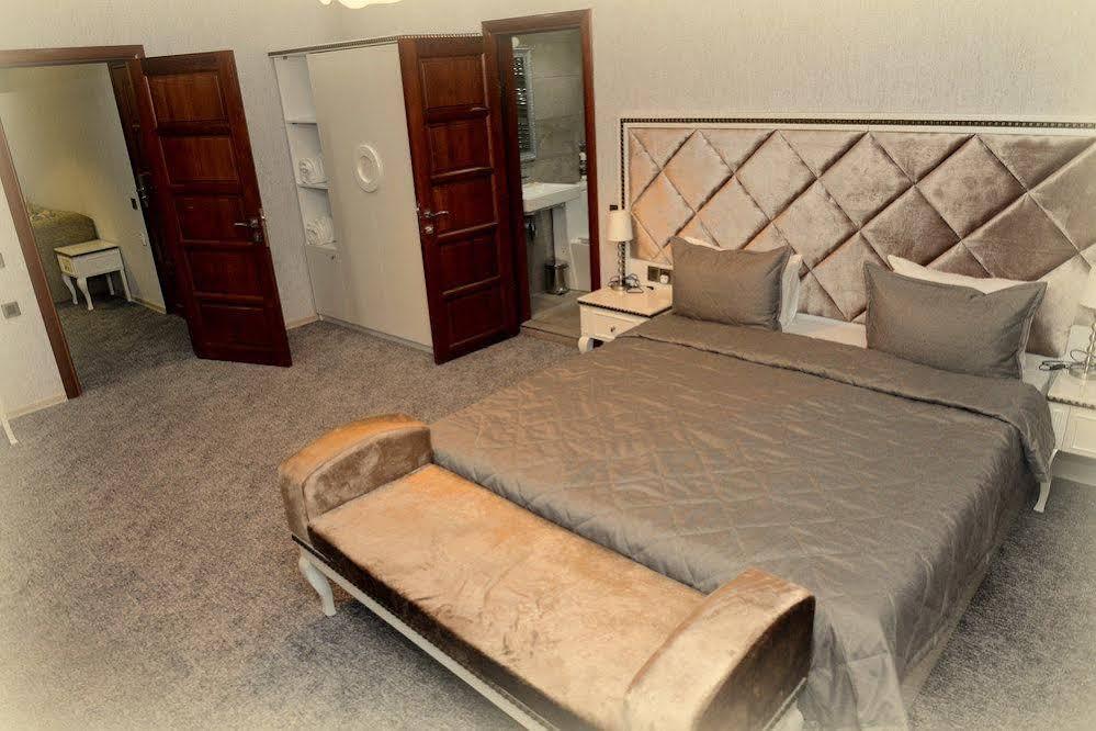 Maestro Hotel Баку Екстериор снимка