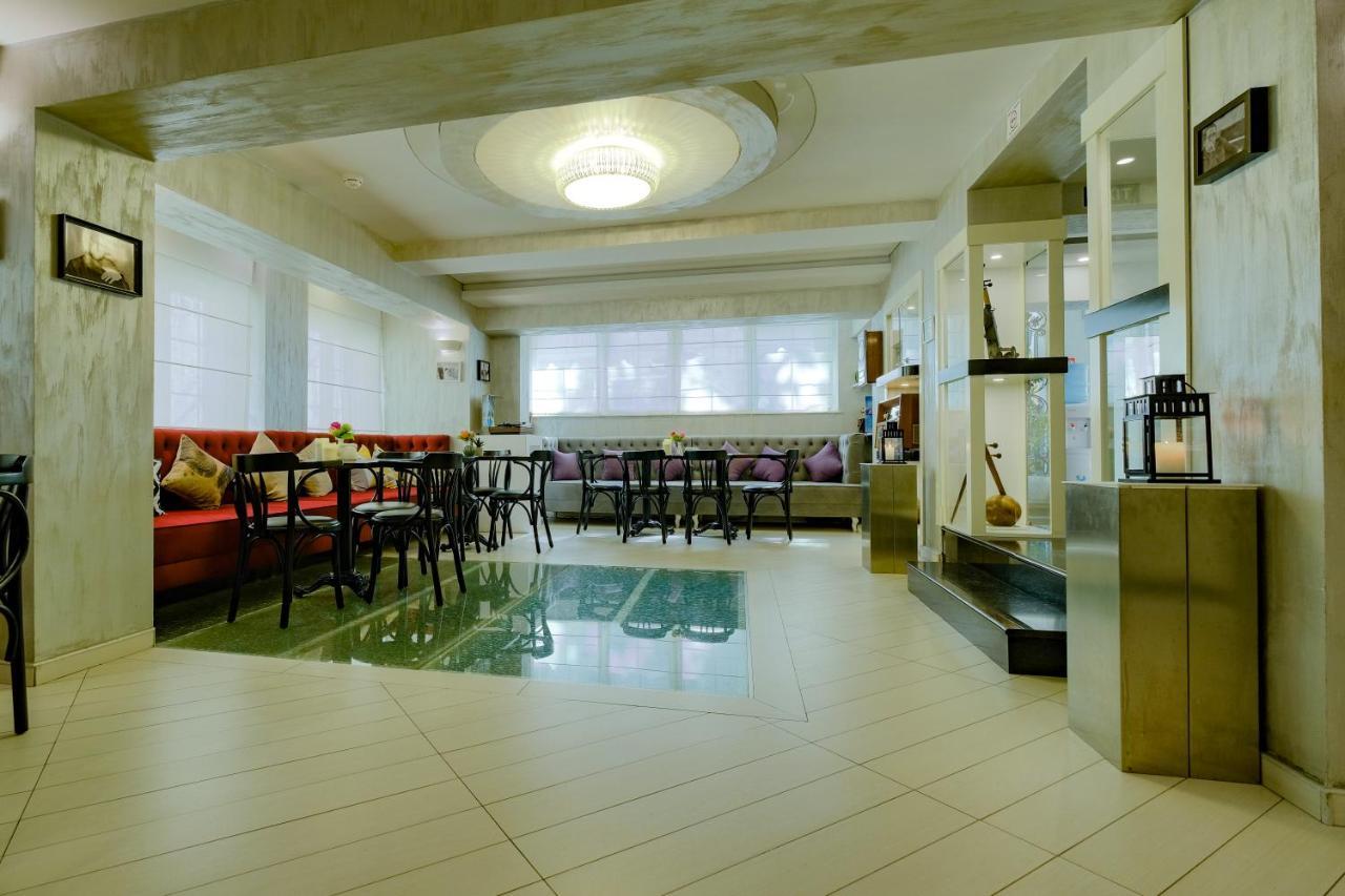 Maestro Hotel Баку Екстериор снимка