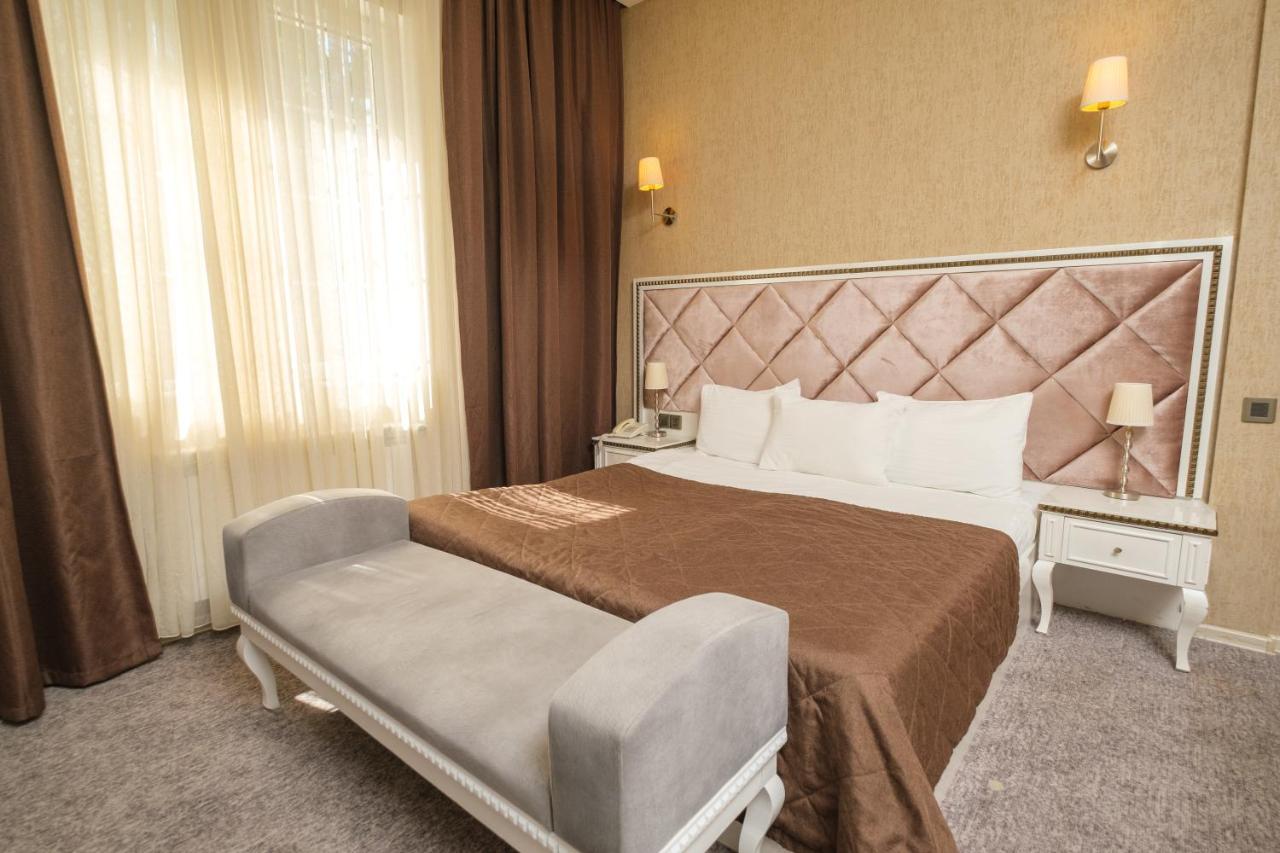 Maestro Hotel Баку Екстериор снимка