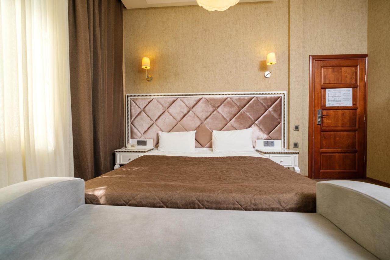Maestro Hotel Баку Екстериор снимка