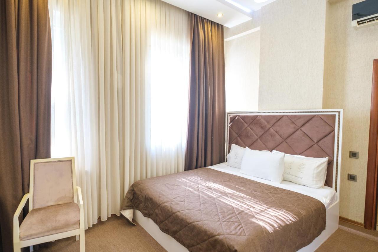 Maestro Hotel Баку Екстериор снимка