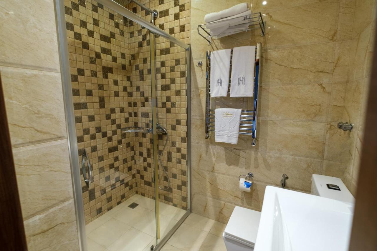 Maestro Hotel Баку Екстериор снимка