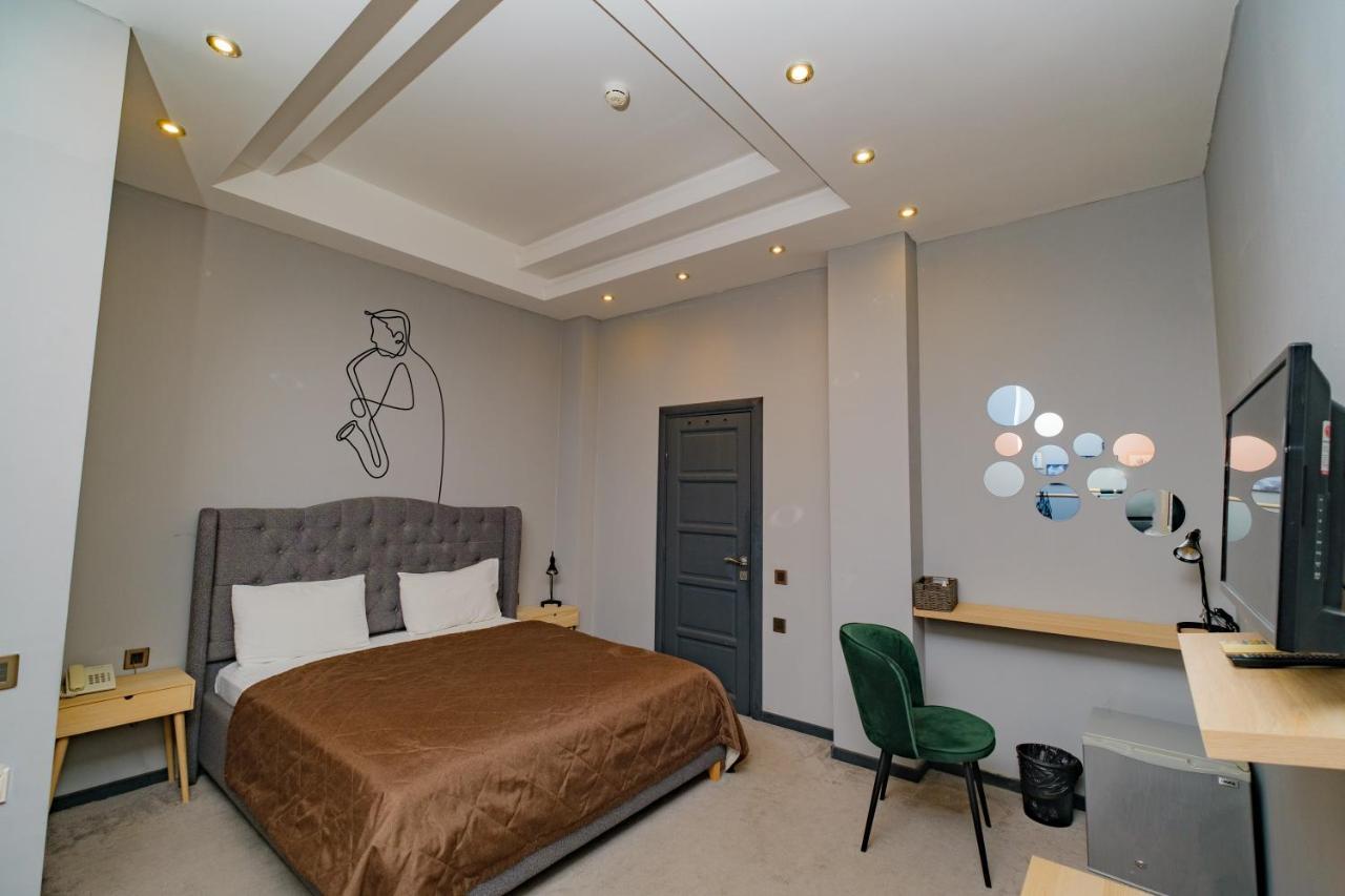 Maestro Hotel Баку Екстериор снимка